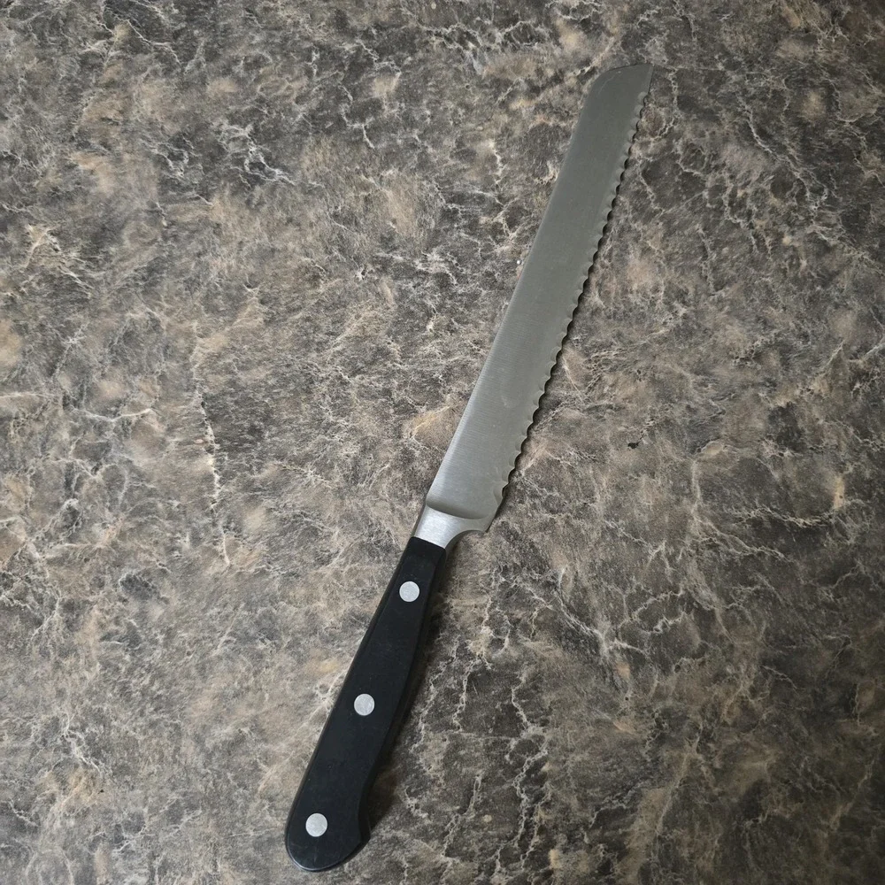WUSTHOF Classic 8 Inch Serrated Bread Knife - 4149/20 cm